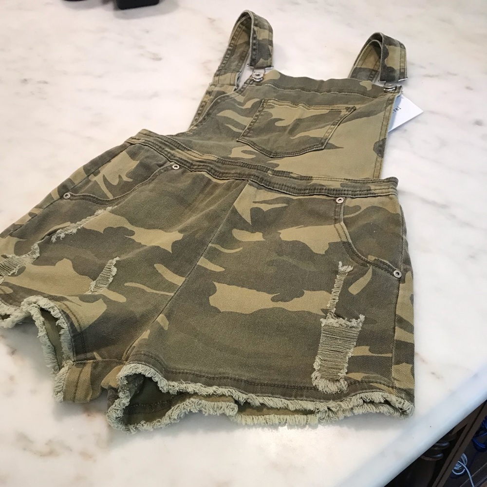 Cute Camouflage Short Overalls
